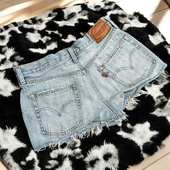 Levi’s 501 Shorts Denim Light Wash Retro Mid Rise 27” - Picture 2 of 9